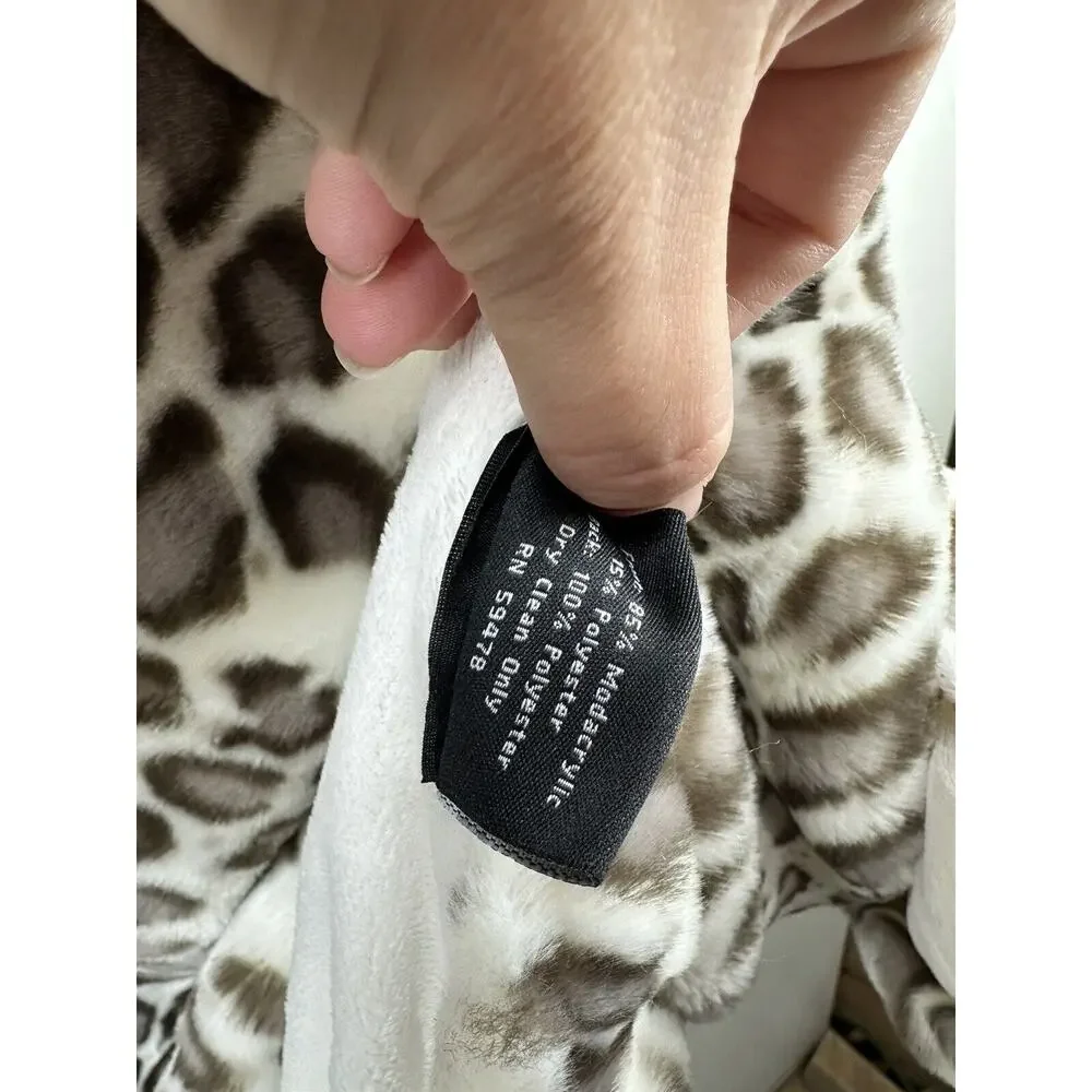 Luxhabitat Leopard Print‎ Throw Blanket Black White warm & Heavy Approx 62